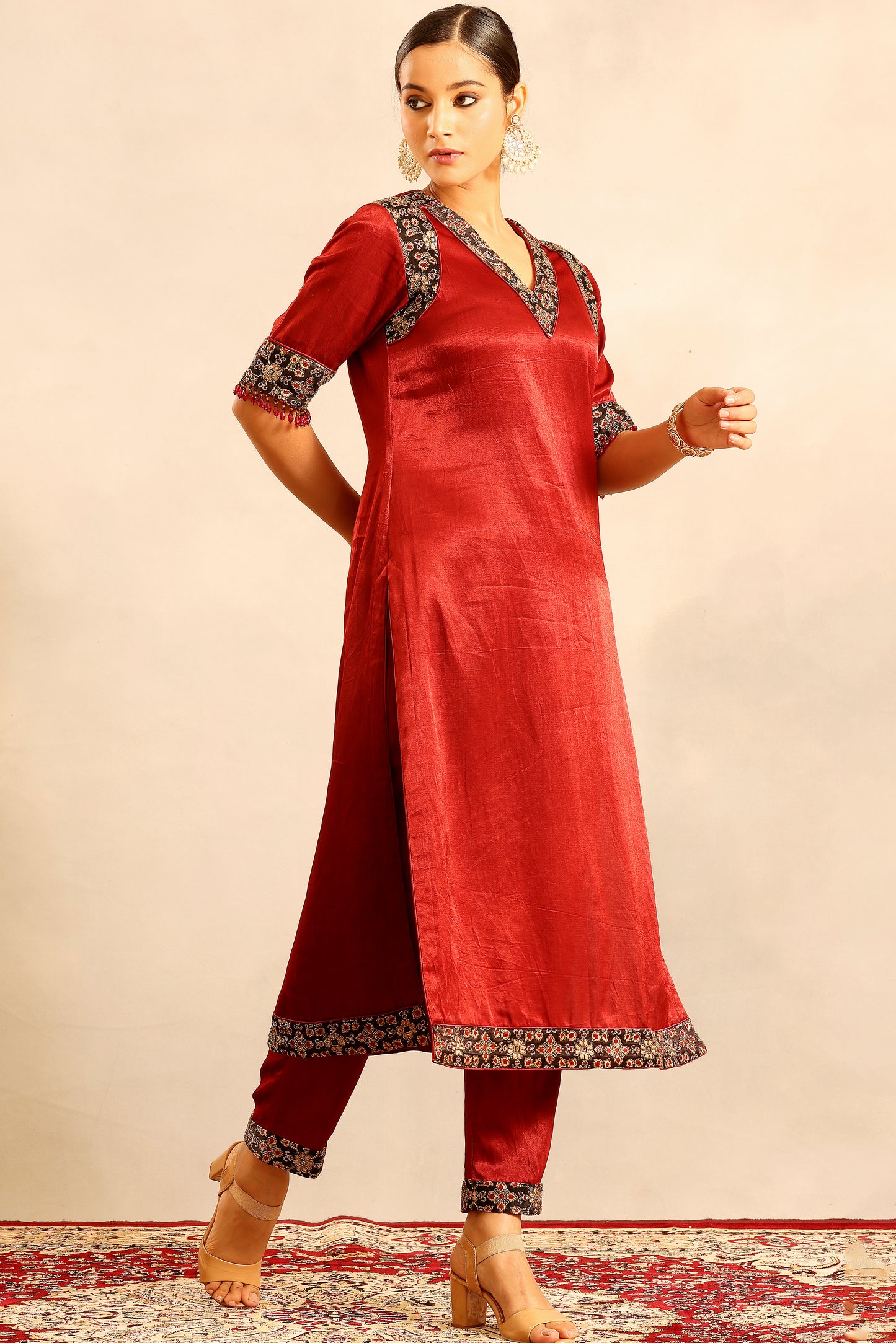 Maroon Ajrakh embellished kurta with pants