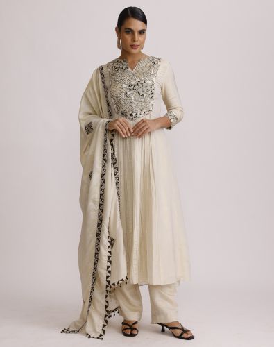Ivory Kurta Pant Dupatta Set