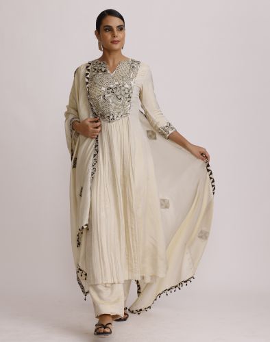 Ivory Kurta Pant Dupatta Set