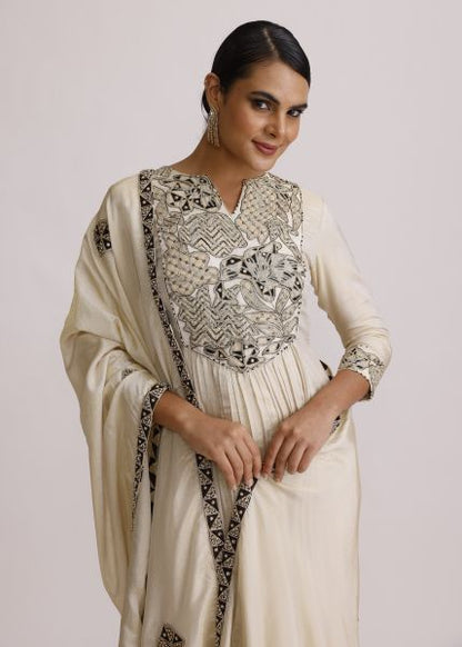 Ivory Kurta Pant Dupatta Set