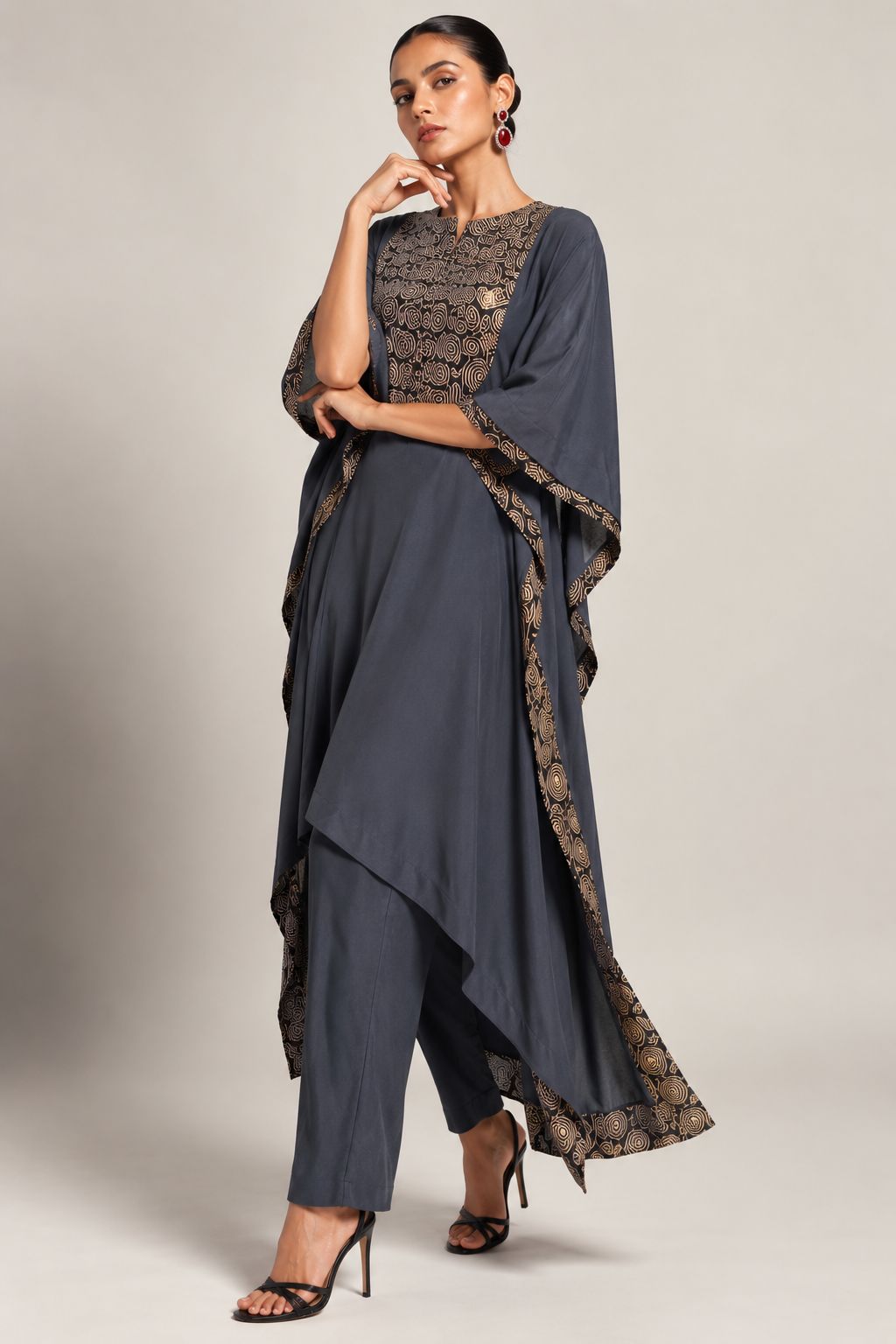 Obsidian Drape Ensemble