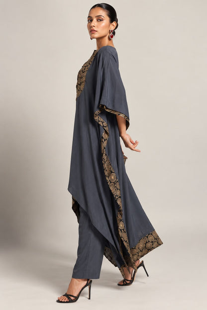 Obsidian Drape Ensemble