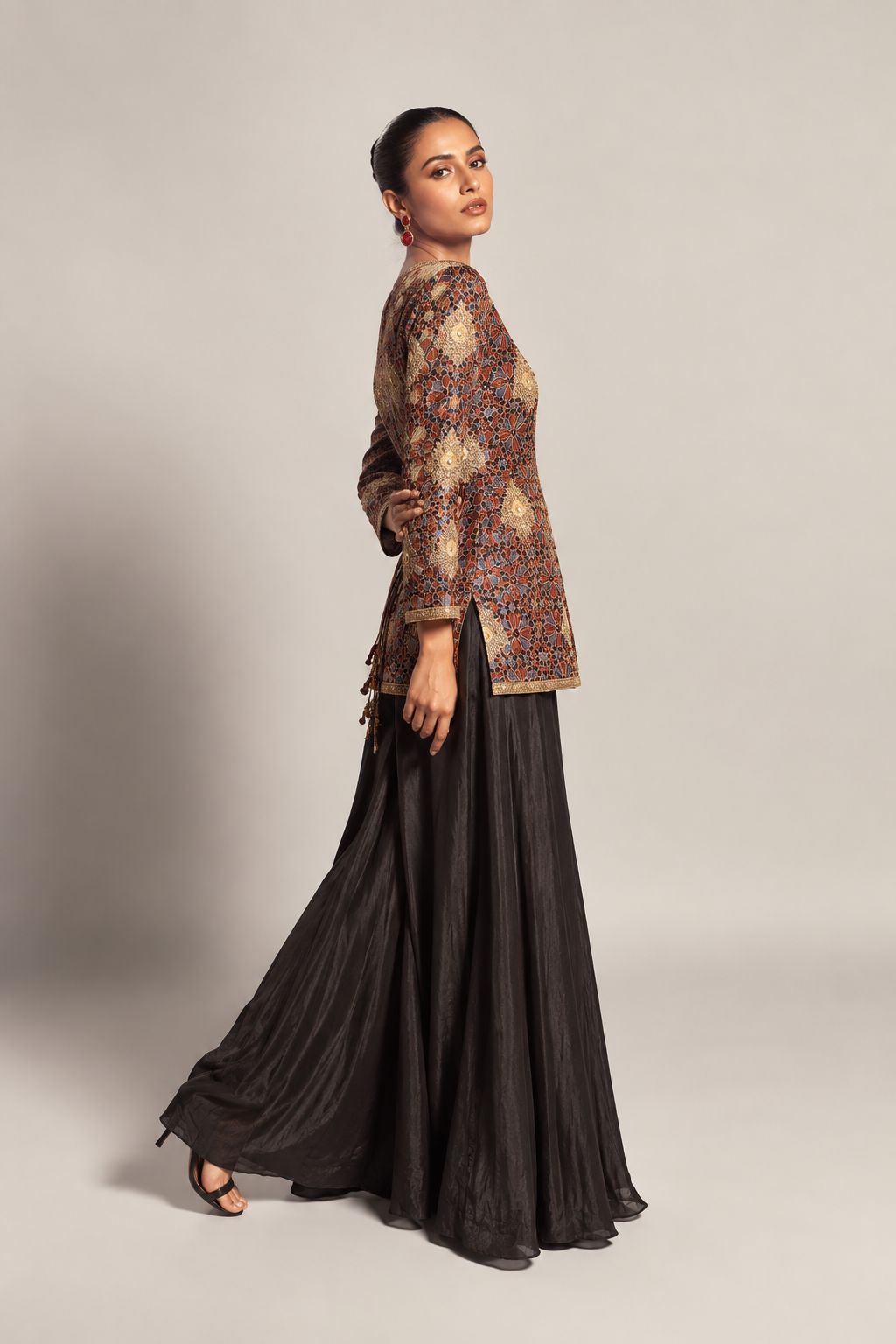Noir Mehrun Printed Wrap Ensemble